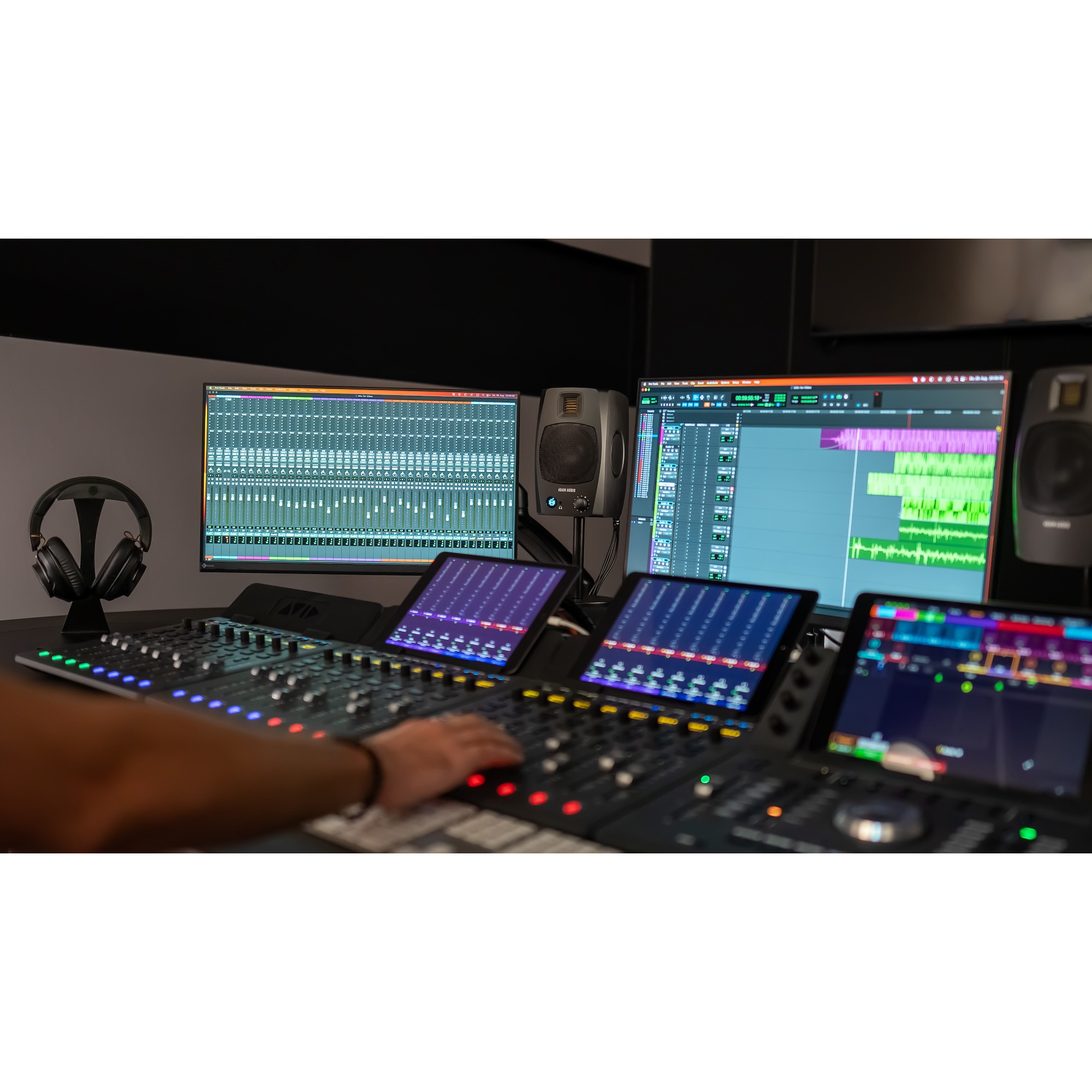 Adam Audio D3V Black Active Desktop Monitors - Studio monitors